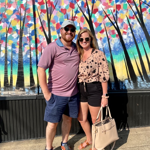 Meet your Posher, Brittney - Picture 2 of 4